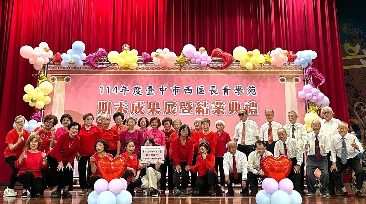 日語歌謠班超過90歲高齡的長青學員就有10位，以實際行動詮釋終身學習的精神。圖片