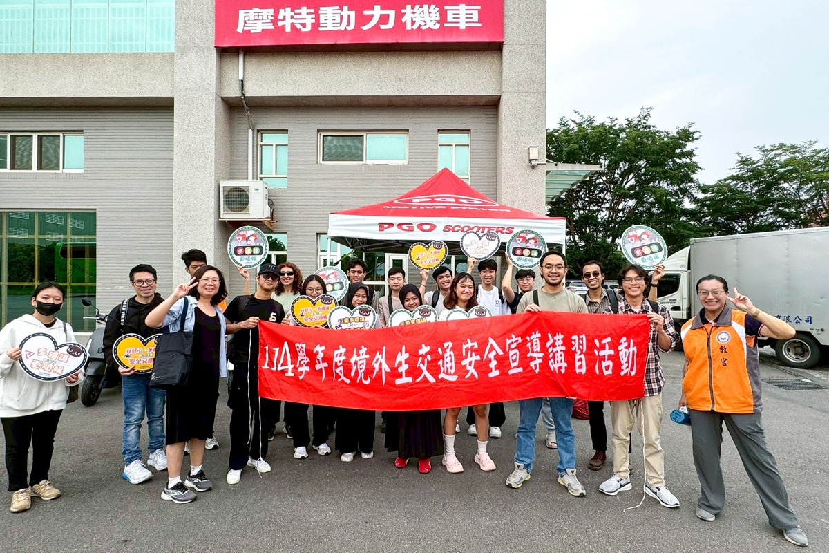 為協助國際學生熟悉台灣交通環境，朝陽科大特別加強辦理境外生交通安全宣導講習。圖片