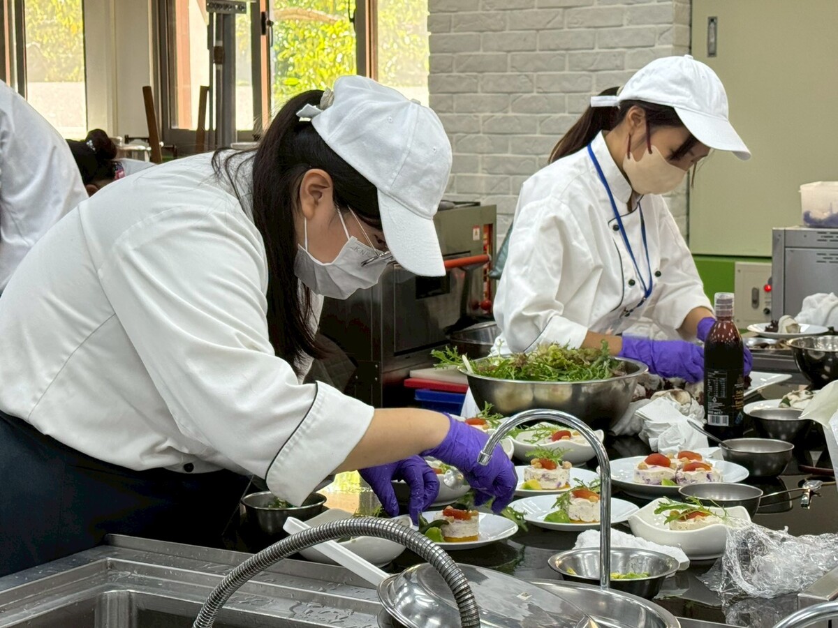 CYUT’s USR team hosts a senior-friendly culinary competition highlighting cross-generational creativity.Image
