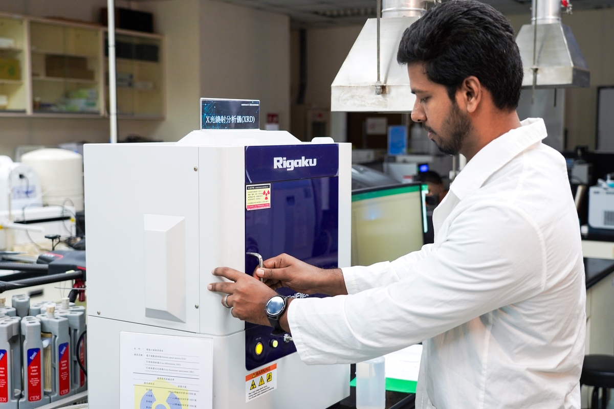 CYUT’s Sustainability of Environmental Resources Center helps businesses transition to carbon reduction and green energy solutions.Image