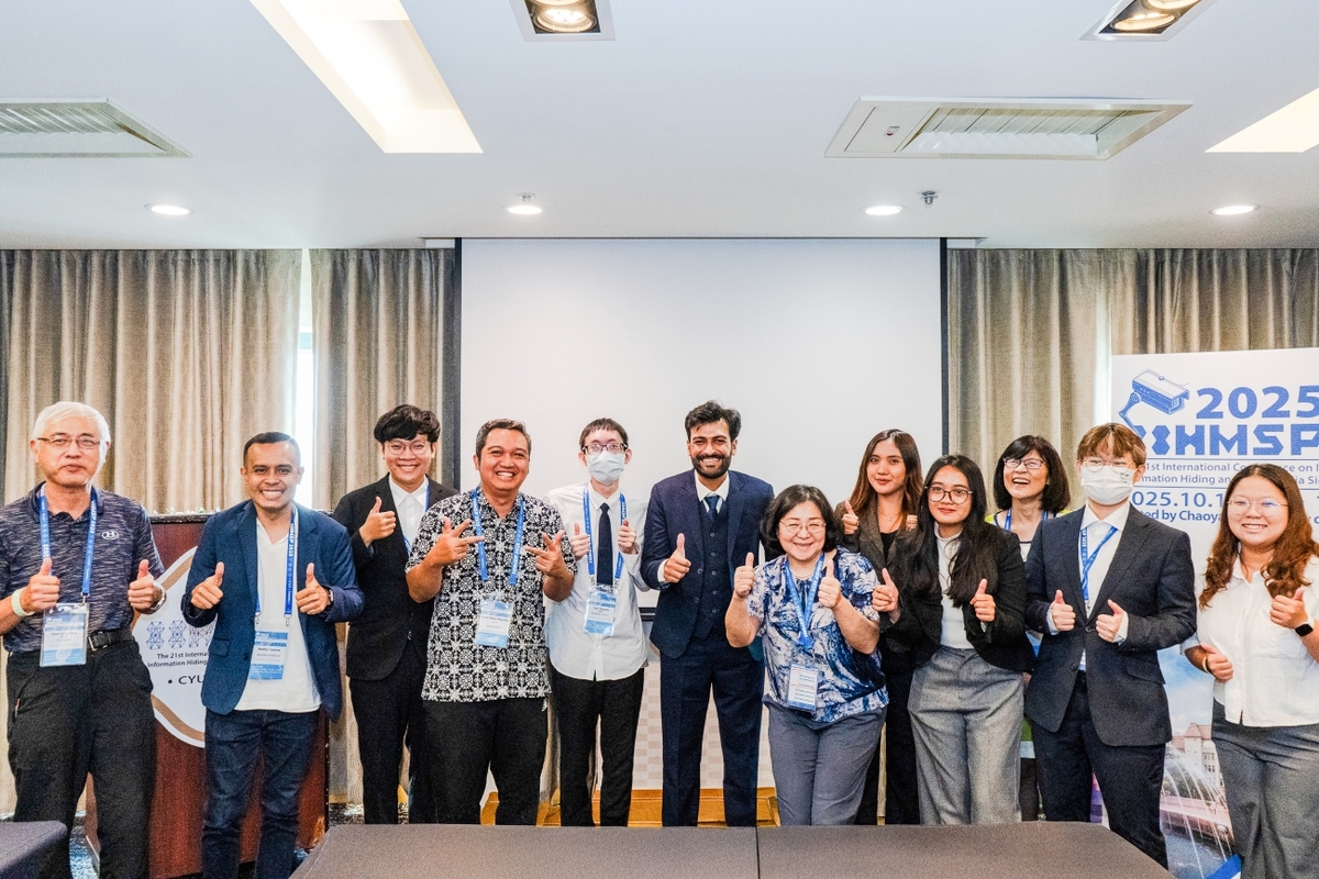 朝陽科大資訊學院全方位培育 IT 跨域實務人才，為 AI 跨領域應用開啟新契機。圖片