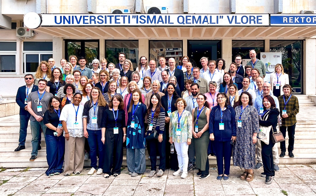 Led by Dean Liza Lee (front row, fifth from left), the College of Humanities and Social Sciences actively engages with ETEN, building an influential interdisciplinary academic platform in Asia.Image